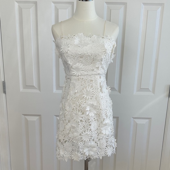 Milly White 3D Floral Appliqué Lace Overlay Spaghetti Strap Mini Dress Size 0 - Picture 1 of 14